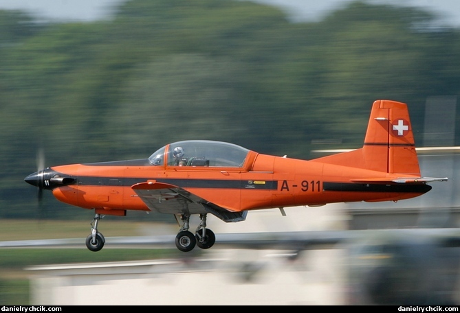 Swiss Pilatus PC-7