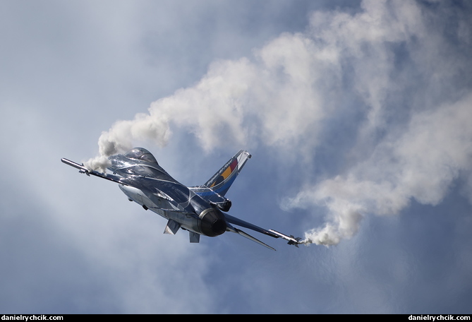 General Dynamics F-16A Block 20 MLU - Belgian Air Force solo display