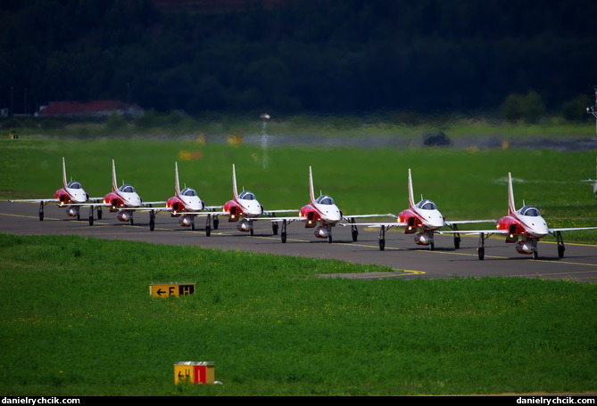 Patrouille Suisse rolling down the runway