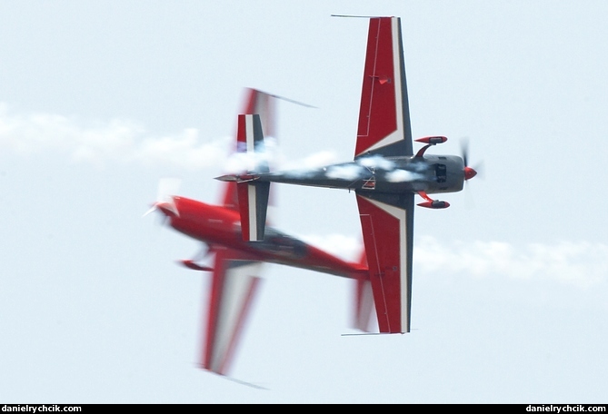 Extra 300L (Jordanian Falcons)