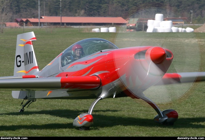 Extra 300