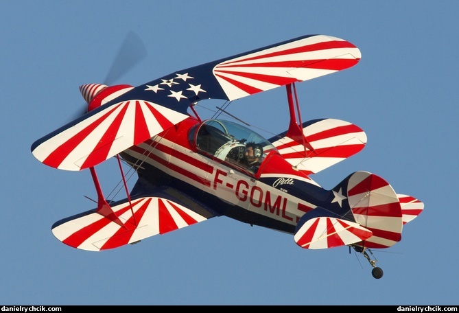 Pitts S-2B Special