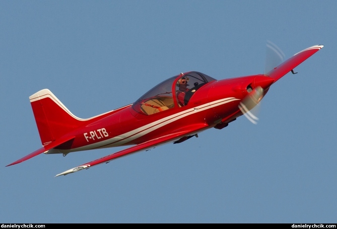 Sequoia F.8L Falco