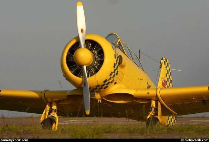 North American T-6 Harvard
