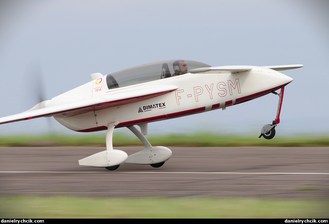 Rutan 33 VariEze (Patrouille REVA)
