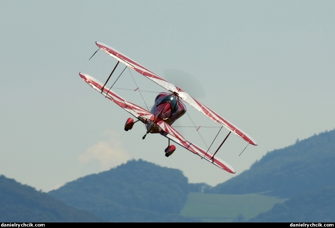 Pitts S-2