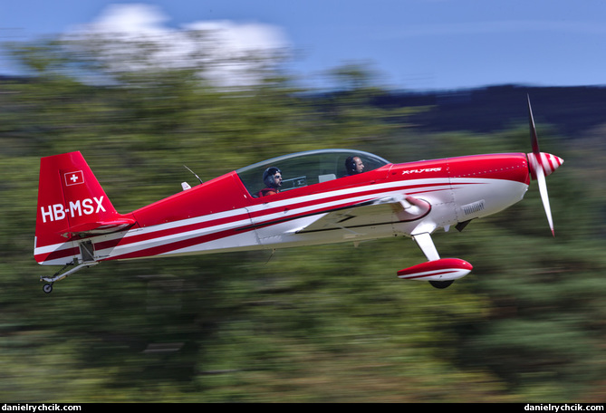 Extra 300