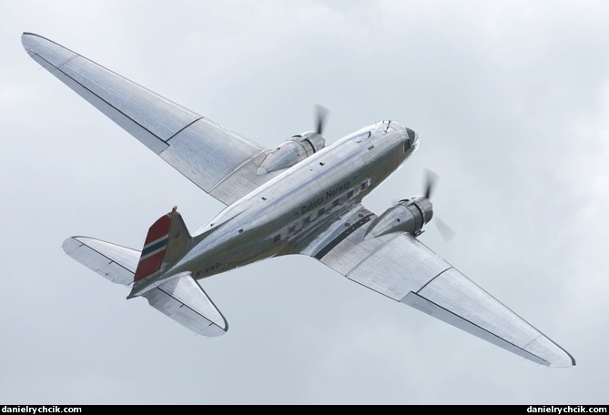 Douglas DC-3 - 'Dakota Norway'