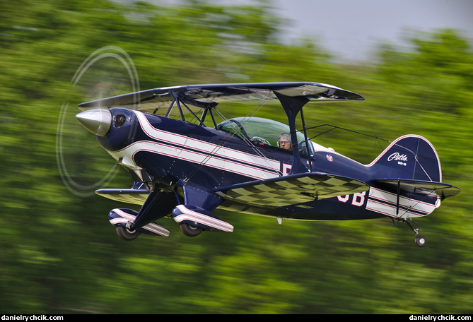 Pitts S-2B