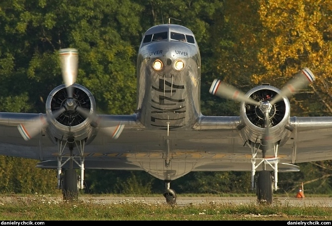 Douglas DC-2