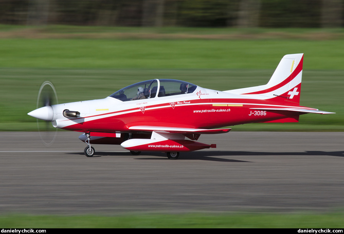 Pilatus PC-21 (Patrouille Suisse)