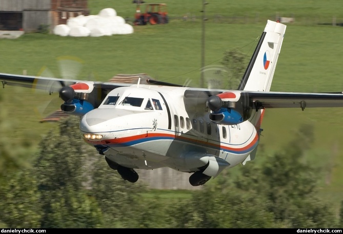 Let L-410 Turbolet