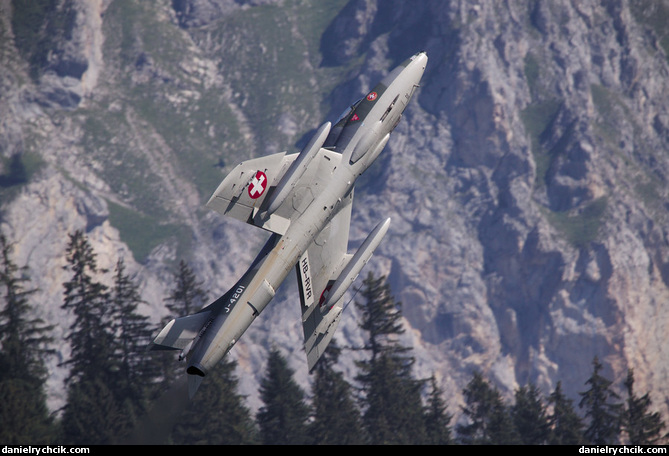 Hawker Hunter T.68