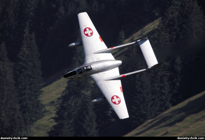De Havilland DH-100 Vampire