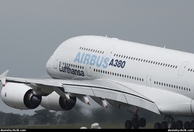 Airbus A380