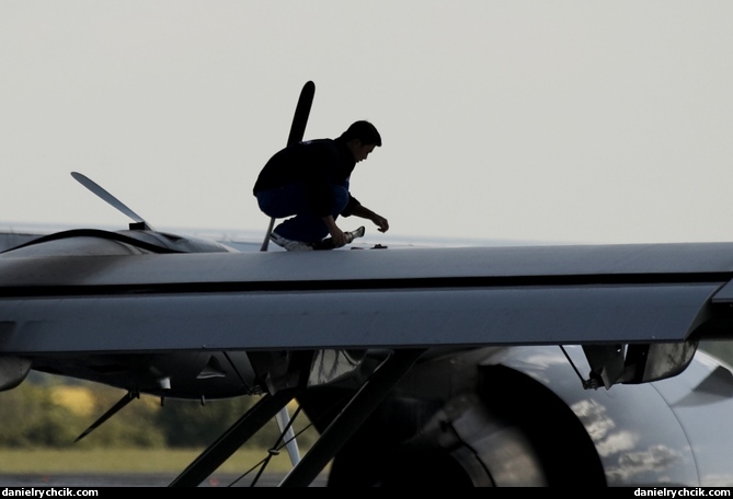 Ground crew