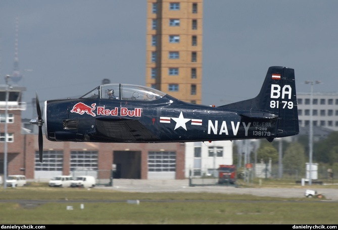 Vought F4U-4 Corsair