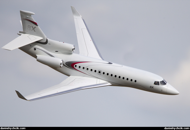 Dassault Falcon 8X