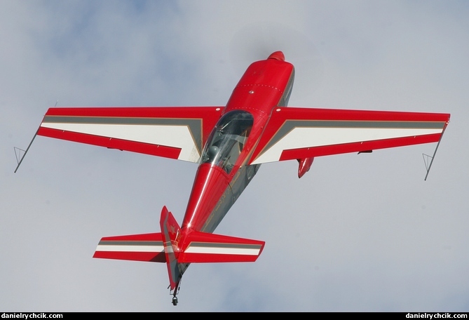 Extra 300L (Jordanian Falcons)