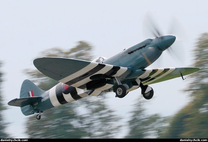 Supermarine Spitfire XIX