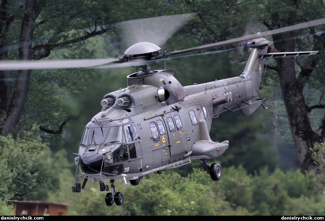 Aerospatiale AS-532 Cougar