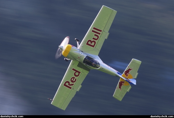 Zlin Z-50LX (Flying Bulls)