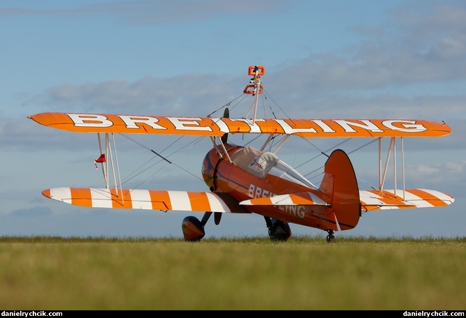 Boeing PT-17 Kaydet (Breitling Wingwalkers)