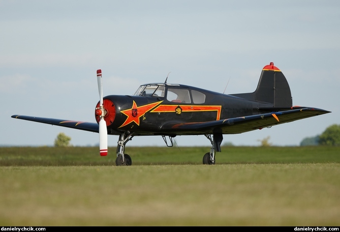 Yakovlev Yak-18T