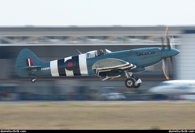 Supermarine 389 Spitfire PR19