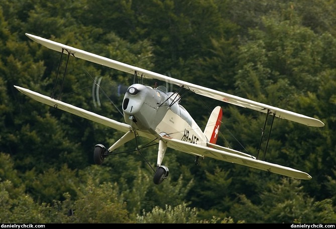 Bucker Bu-131 Jungmann