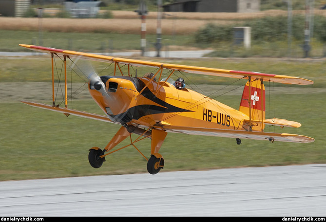 Bucker Bu-131 Jungmann