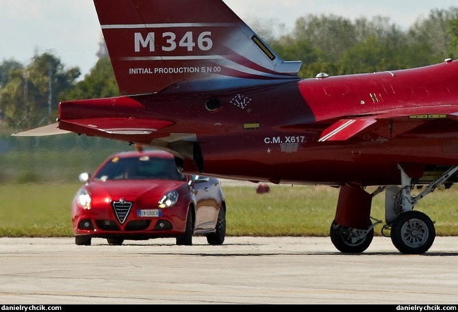 Alenia Aermacchi M346