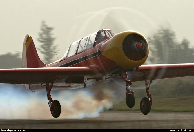 Yakovlev Yak-52