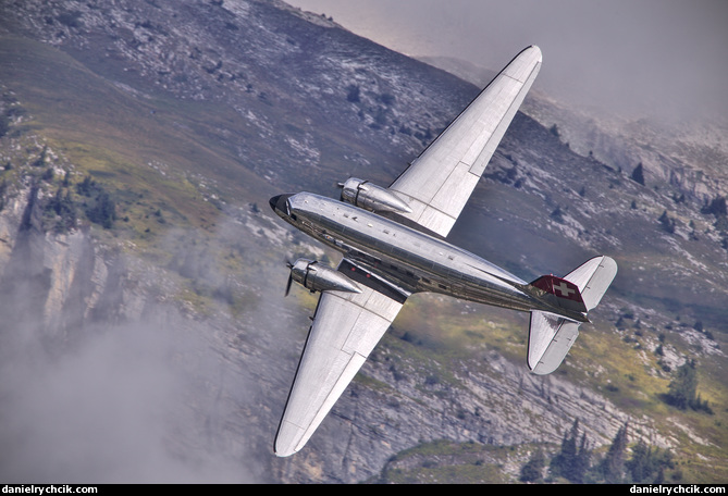 Douglas DC-3