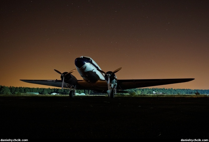 Douglas DC-3